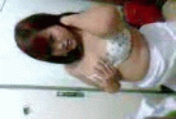 uzbekistan sex ru: Узбечка показала сиськи на камеру